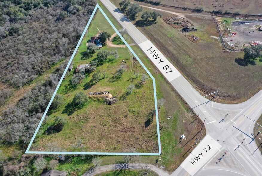 2419 N US Highway 87, Cuero, TX à vendre - Photo de l’immeuble – Image 2 sur 20