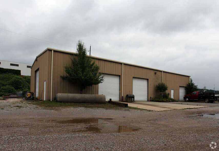 740 Volare Dr, Birmingham, AL à vendre - Photo principale – Image 1 sur 8