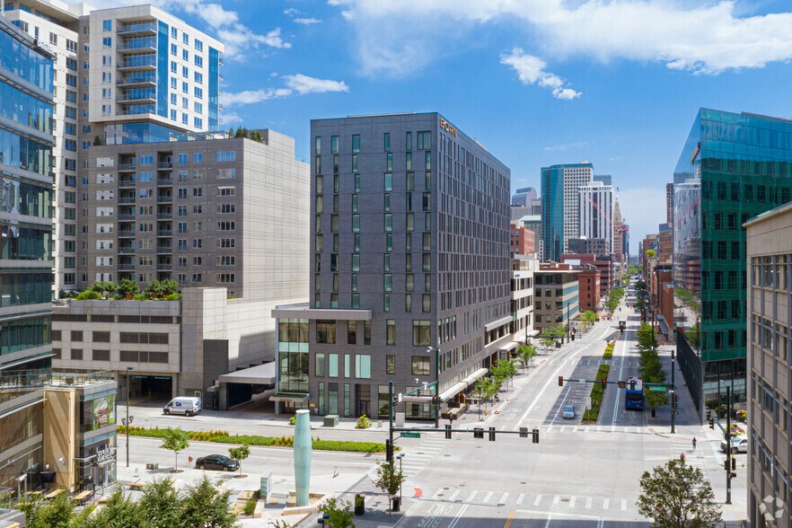 1881 16th St, Denver, CO à louer - Photo de l’immeuble – Image 1 sur 4