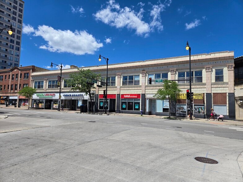 309-323 Howard St, Evanston, IL à louer - Photo de l’immeuble – Image 2 sur 9
