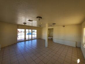 20601 US Highway 18, Apple Valley, CA à louer Photo intérieure– Image 2 sur 5