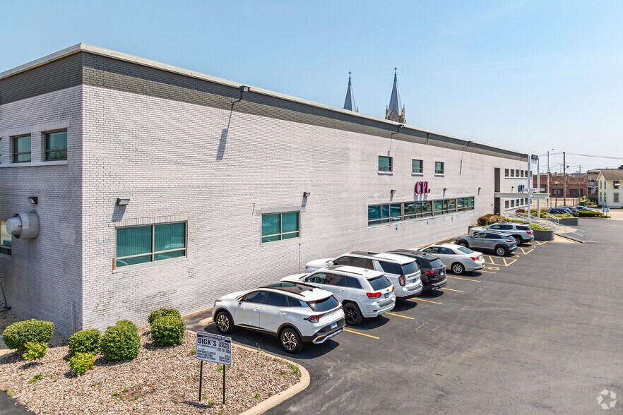 51 W Jackson St, Joliet, IL à louer - Photo de l’immeuble – Image 2 sur 4