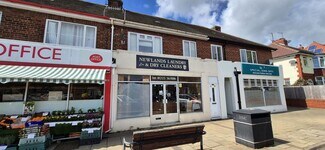 Plus de détails pour 36-54 Newlands Park Dr, Scarborough - Local commercial à vendre