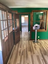 12 Elm St, Hatfield, MA à louer Photo intérieure– Image 2 sur 15