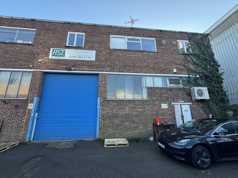 161-163 Staines Rd, Hounslow à vendre - Photo de l’immeuble – Image 2 sur 2