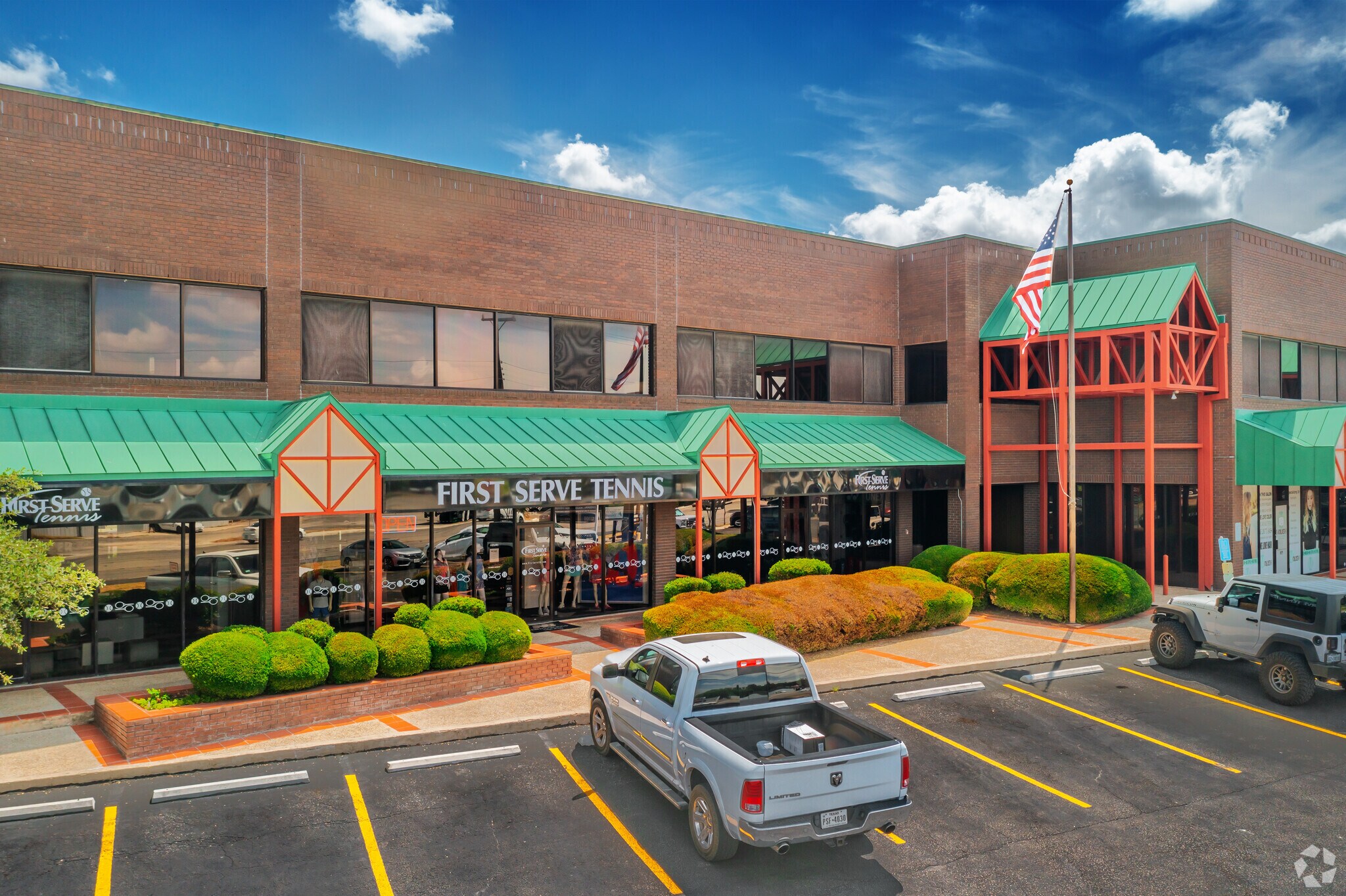 1931 NW Military Hwy, San Antonio, TX à louer Photo principale– Image 1 sur 19