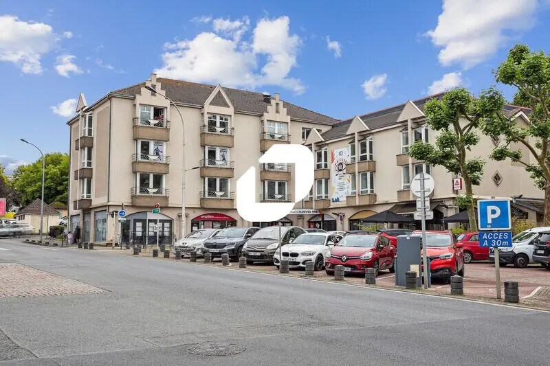 Bureau dans Ris-Orangis à vendre - Photo de l’immeuble – Image 1 sur 11