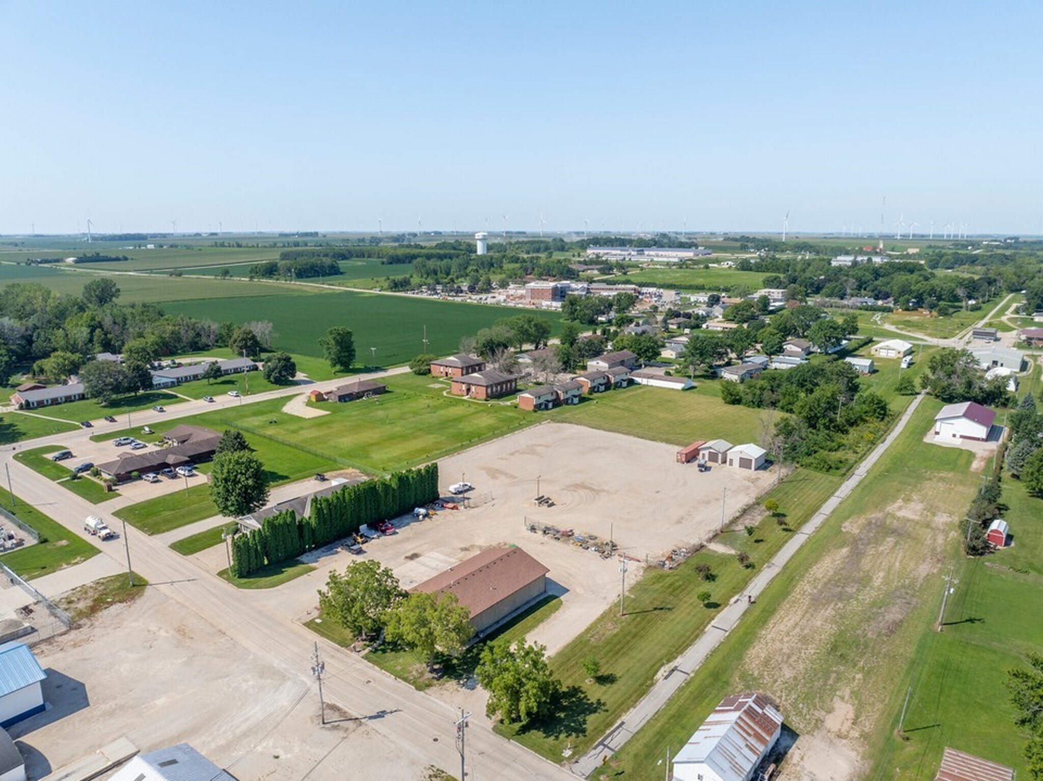 1301 Hildreth St, Charles City, IA à vendre Photo principale– Image 1 sur 38