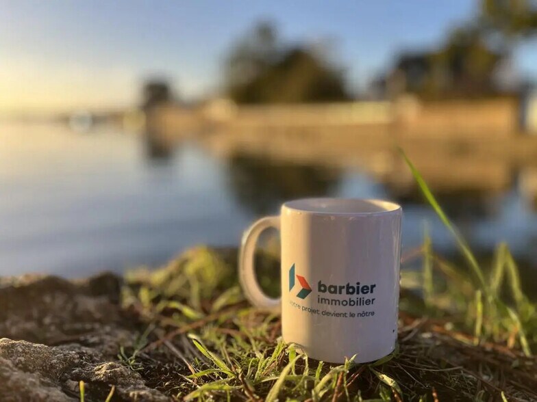 Bureau dans Vannes à vendre - Photo de l’immeuble – Image 2 sur 5