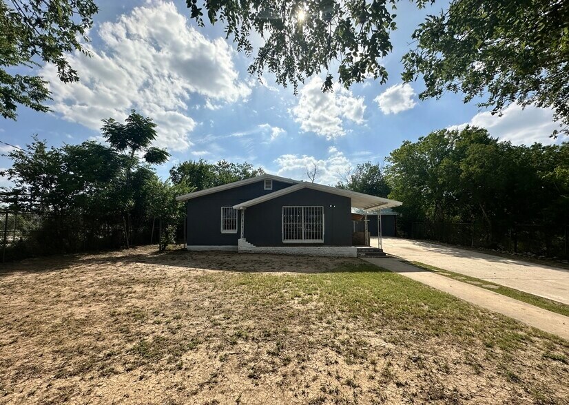 6301 US Highway 90, San Antonio, TX à vendre - Photo de l’immeuble – Image 2 sur 26