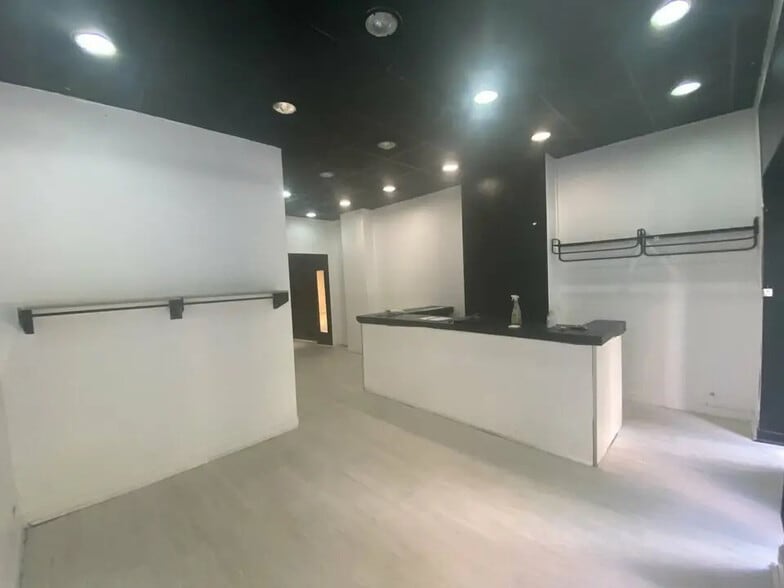 Local commercial dans Le Havre à vendre - Photo de l’immeuble – Image 2 sur 7
