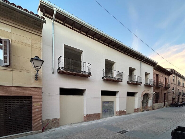 Calle Cervantes, 6, Alcalá de Henares, Madrid à louer - Photo de l’immeuble – Image 2 sur 3