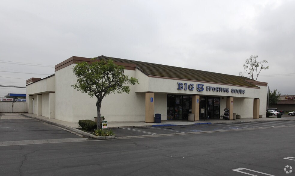 8888-8998 Knott Ave, Buena Park, CA à louer - Photo de l’immeuble – Image 3 sur 9