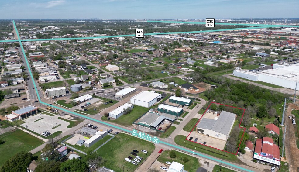 301 E Main St, La Porte, TX à louer - Aérien – Image 2 sur 7