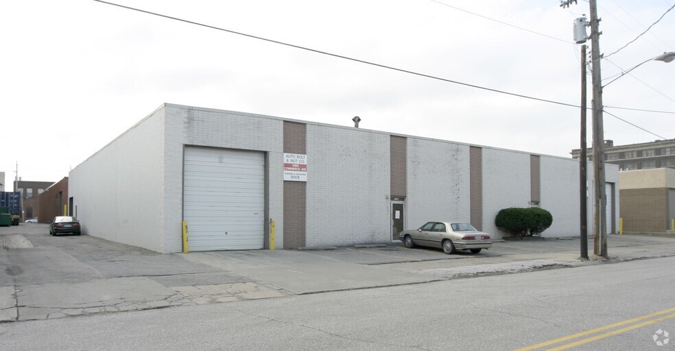 4150-4160 Commerce Ave, Cleveland, OH à vendre - Photo de l’immeuble – Image 3 sur 5