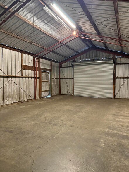 22024 Old Hwy 44 Dr, Palo Cedro, CA à louer - Photo de l’immeuble – Image 2 sur 4