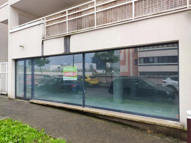 Plus de détails pour Local commercial à vendre