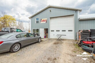 2896-2898 New York 96, Clifton Springs, NY à louer Photo de l’immeuble– Image 1 sur 15