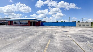 Plus de détails pour 715 W Walnut St, Rogers, AR - Local commercial à vendre