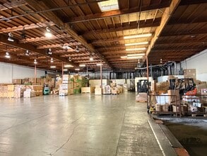 1165 W Walnut St, Compton, CA à louer Photo intérieure– Image 1 sur 6