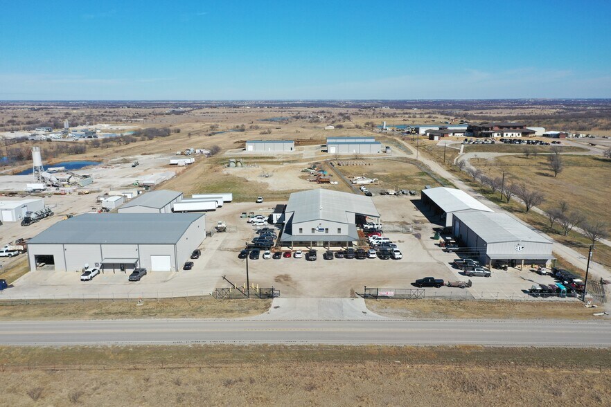 7400-7450 FM 2449, Ponder, TX à louer - Photo de l’immeuble – Image 3 sur 27