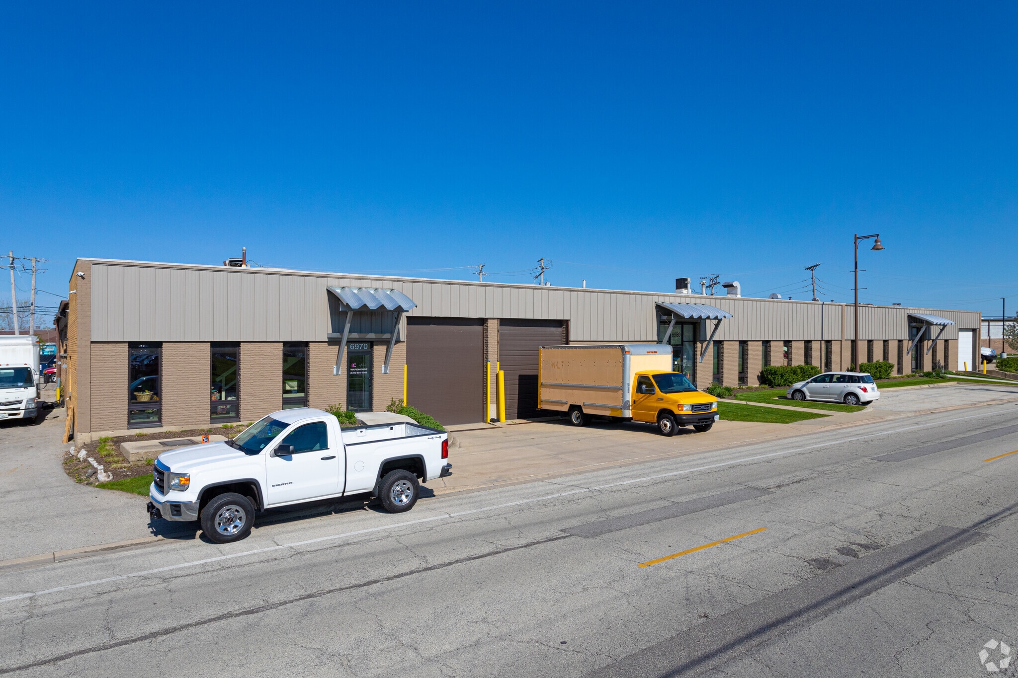6970-6994 N Central Park Ave, Lincolnwood, IL à louer Photo principale– Image 1 sur 5