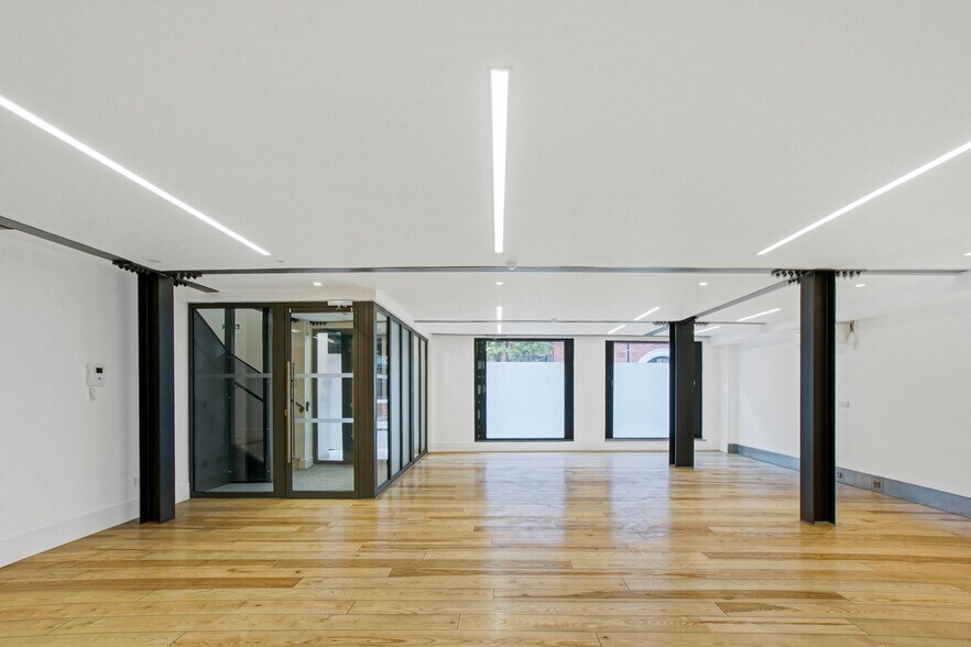 32 Parker St, Londres à louer - Photo de l’immeuble – Image 3 sur 11