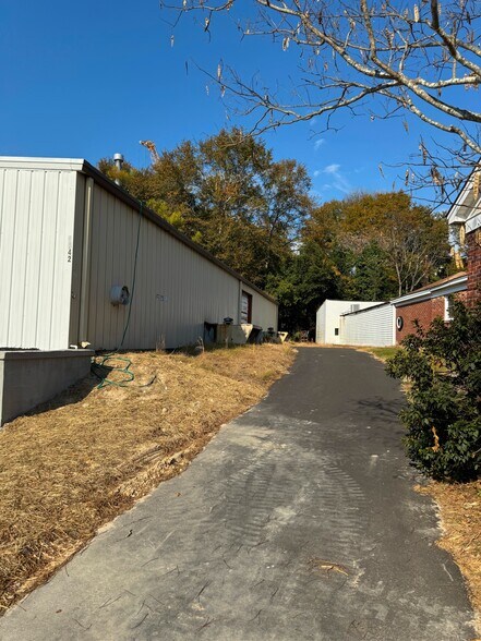 6842 Satchelford Rd, Columbia, SC à vendre - Photo de l’immeuble – Image 2 sur 8