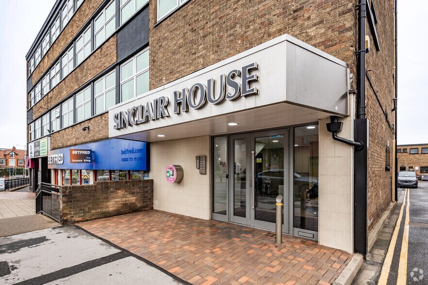 11 Station Rd, Cheadle à louer - Photo de l’immeuble – Image 2 sur 4