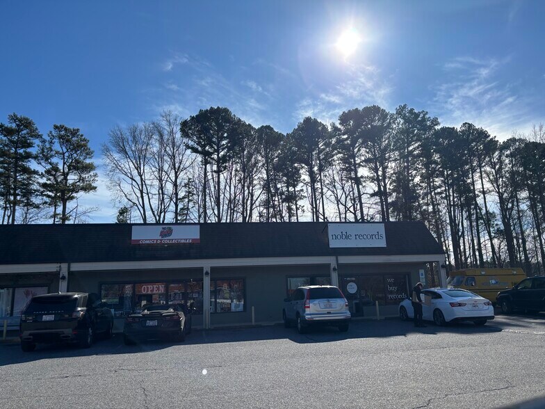 11500 E Independence Blvd, Matthews, NC à louer - Photo de l’immeuble – Image 3 sur 13