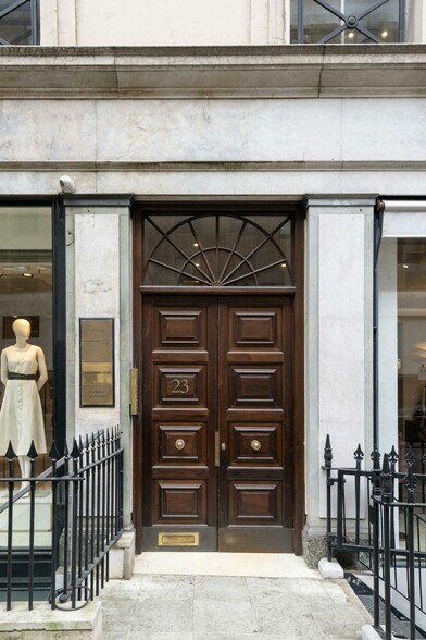 23-23A Bruton St, Londres à louer - Photo de l’immeuble – Image 2 sur 13