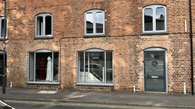 Wharf St, Warwick à louer Photo de l’immeuble– Image 1 sur 6