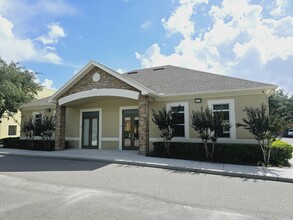 5079 Forsyth Commerce Rd, Orlando, FL à louer Photo de l’immeuble– Image 1 sur 7