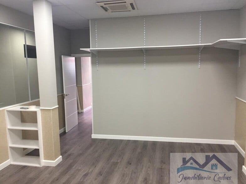 Immeuble residentiel dans Pozuelo de Alarcón, Madrid à vendre - Photo intérieure – Image 2 sur 3