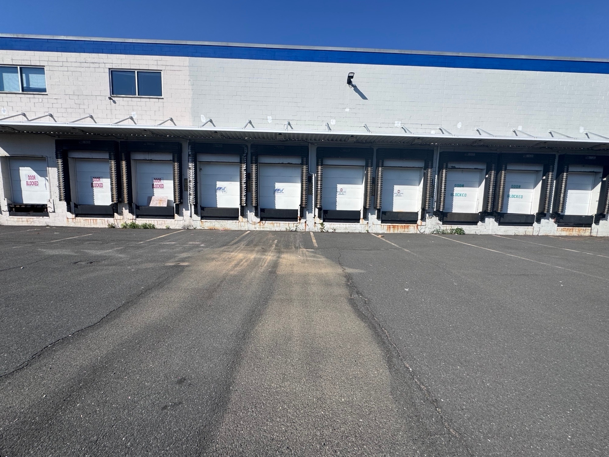 541 Industrial Way W, Eatontown, NJ à louer Autre– Image 1 sur 7
