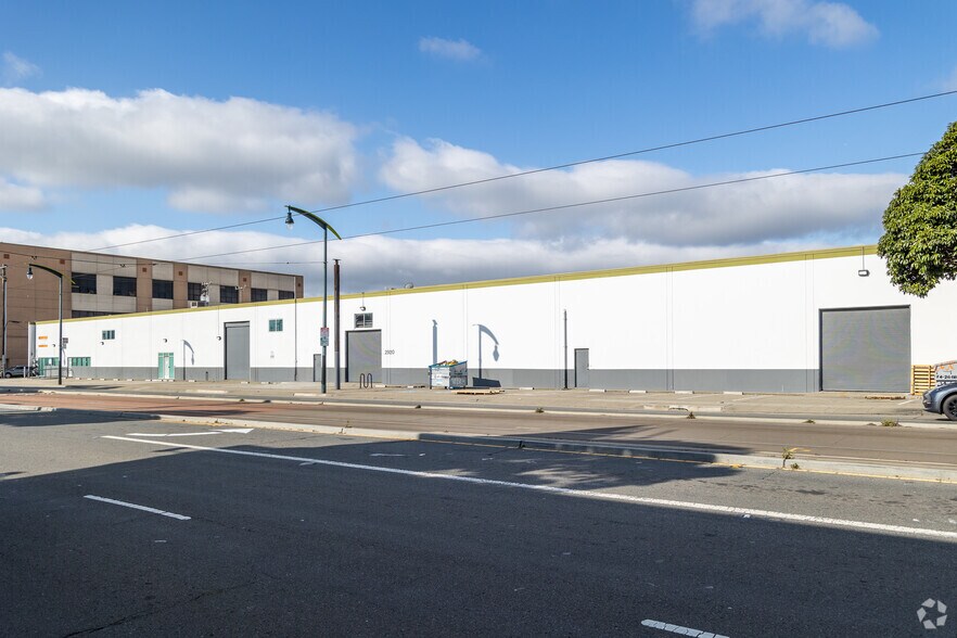 2920-2930 3rd St, San Francisco, CA à louer - Photo de l’immeuble – Image 2 sur 9