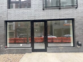 4325 52nd St, Woodside, NY à louer Photo intérieure– Image 1 sur 5