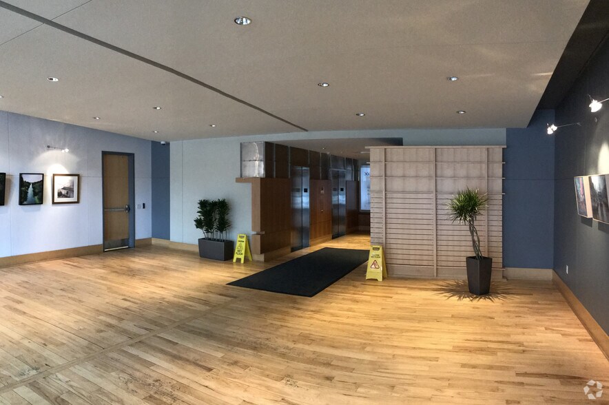 295-303 W Marconi Blvd, Columbus, OH à louer - Hall d’entrée – Image 3 sur 4