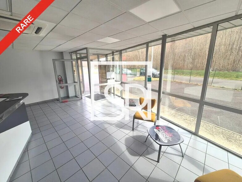 Industriel/Logistique dans Viscomtat à vendre - Photo de l’immeuble – Image 2 sur 12