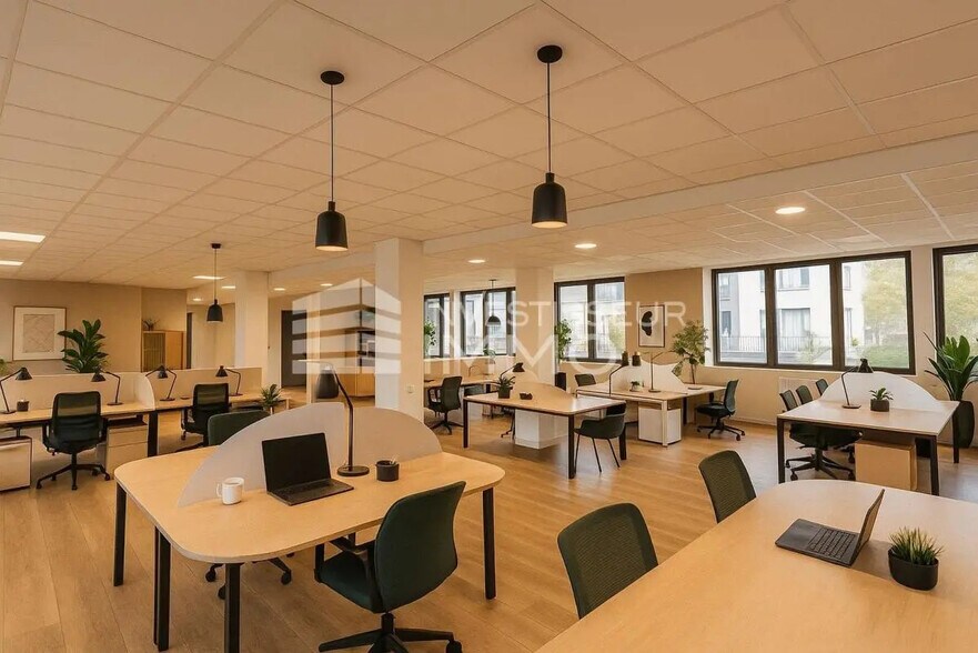 Bureau dans Boissy-Saint-Léger à louer - Photo de l’immeuble – Image 1 sur 14