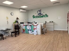 7960 River Rd, Richmond, BC à louer Photo intérieure– Image 2 sur 13