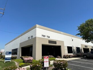 Plus de détails pour 700-724 S Richfield Rd, Placentia, CA - Industriel/Logistique à louer