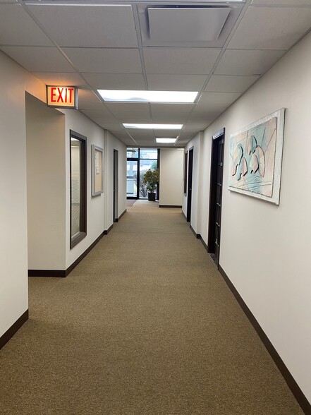 800 W Central Rd, Mount Prospect, IL à louer - Photo intérieure – Image 3 sur 10