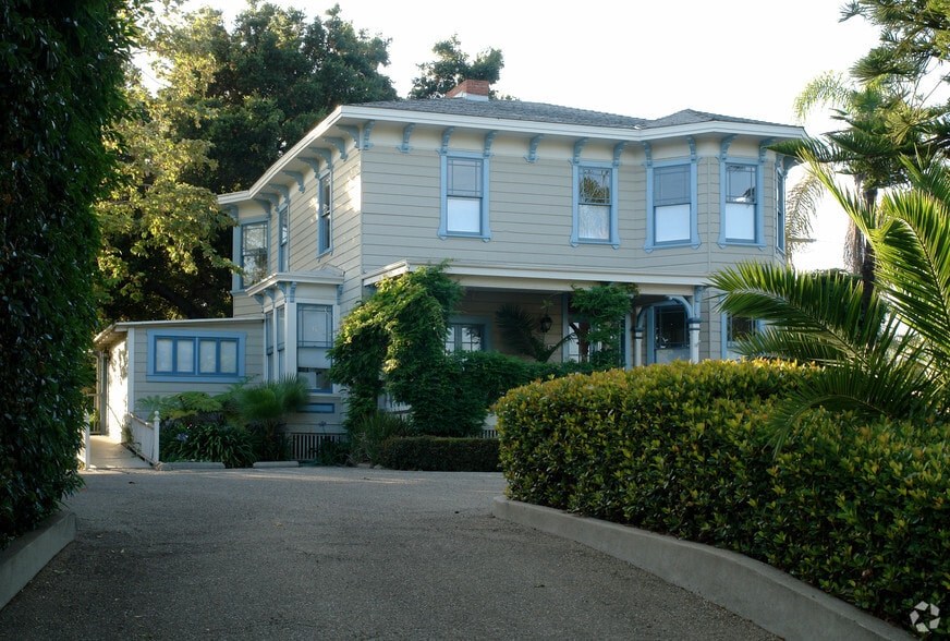 200 W Victoria St, Santa Barbara, CA à louer - Photo de l’immeuble – Image 2 sur 19