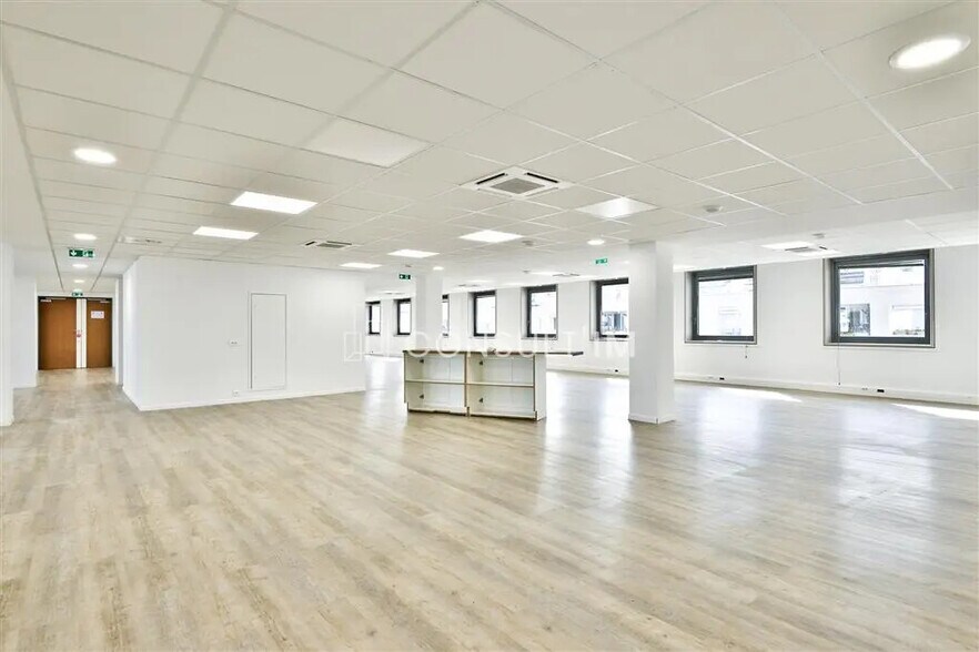 Bureau dans Boulogne-Billancourt à vendre - Photo de l’immeuble – Image 2 sur 7