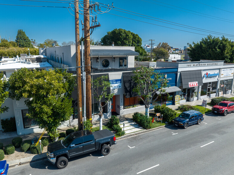 908-910 N La Cienega Blvd, Los Angeles, CA à vendre - Photo de l’immeuble – Image 2 sur 95