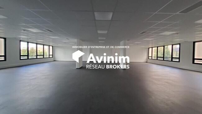 Plus de détails pour Bureau à louer