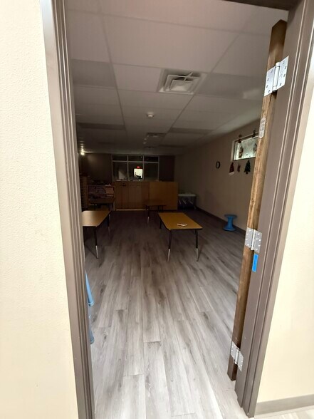 1351 N Zaragoza Rd, El Paso, TX à vendre - Photo intérieure – Image 2 sur 29