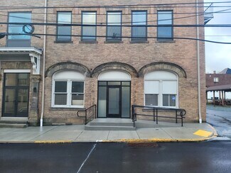 Plus de détails pour 607 Miller Ave, Clairton, PA - Bureau/Local commercial à louer