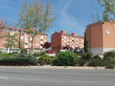 Local commercial dans Segovia, Segovia à louer - Photo de l’immeuble – Image 1 sur 7